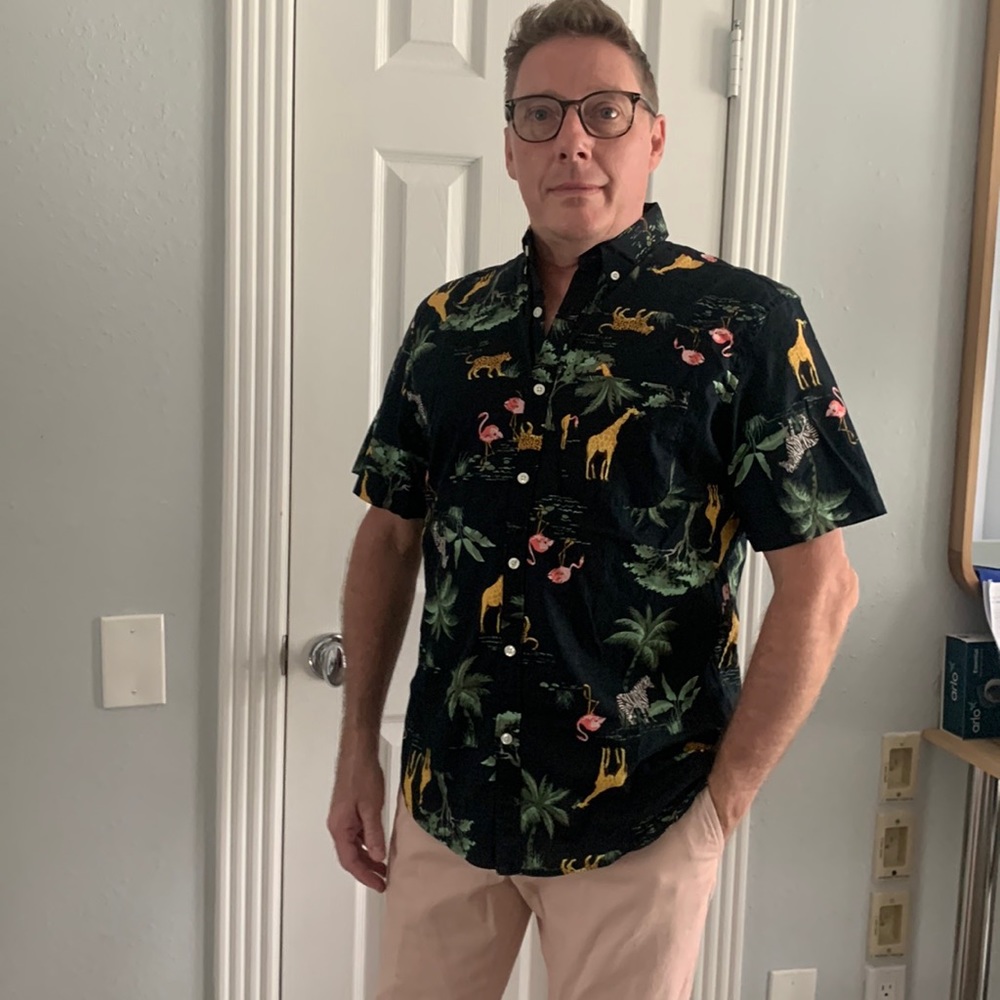 Old Navy Safari Short Sleeve Button Down